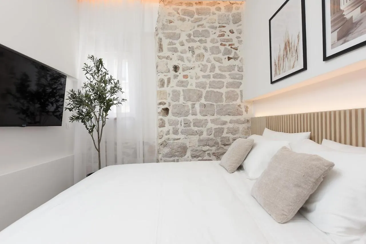 New!Beautiful Modern Bedrooms And Apt Old Town Zadar- Great Location
